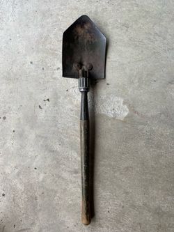 Vintage 1945 WWII US Army AMES Folding Shovel