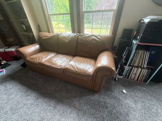 Couch 7’