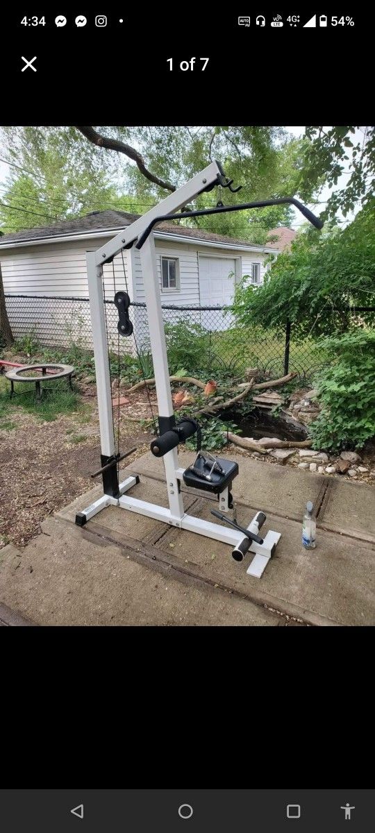 Parabody Lat Pulldown Low Row Machine
