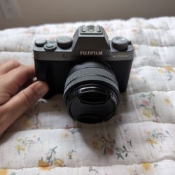 Fujifilm X-T200 Mirrorless Camera