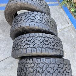 4.  PCS OF TIRES.    TOYO TIRES OPEN COUNTRY.   SIZE 285/60/20