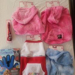 BUNDLE Justice Pet Clothing M, Grooming and Lead