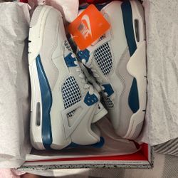 Air Jordan 4 Retro 