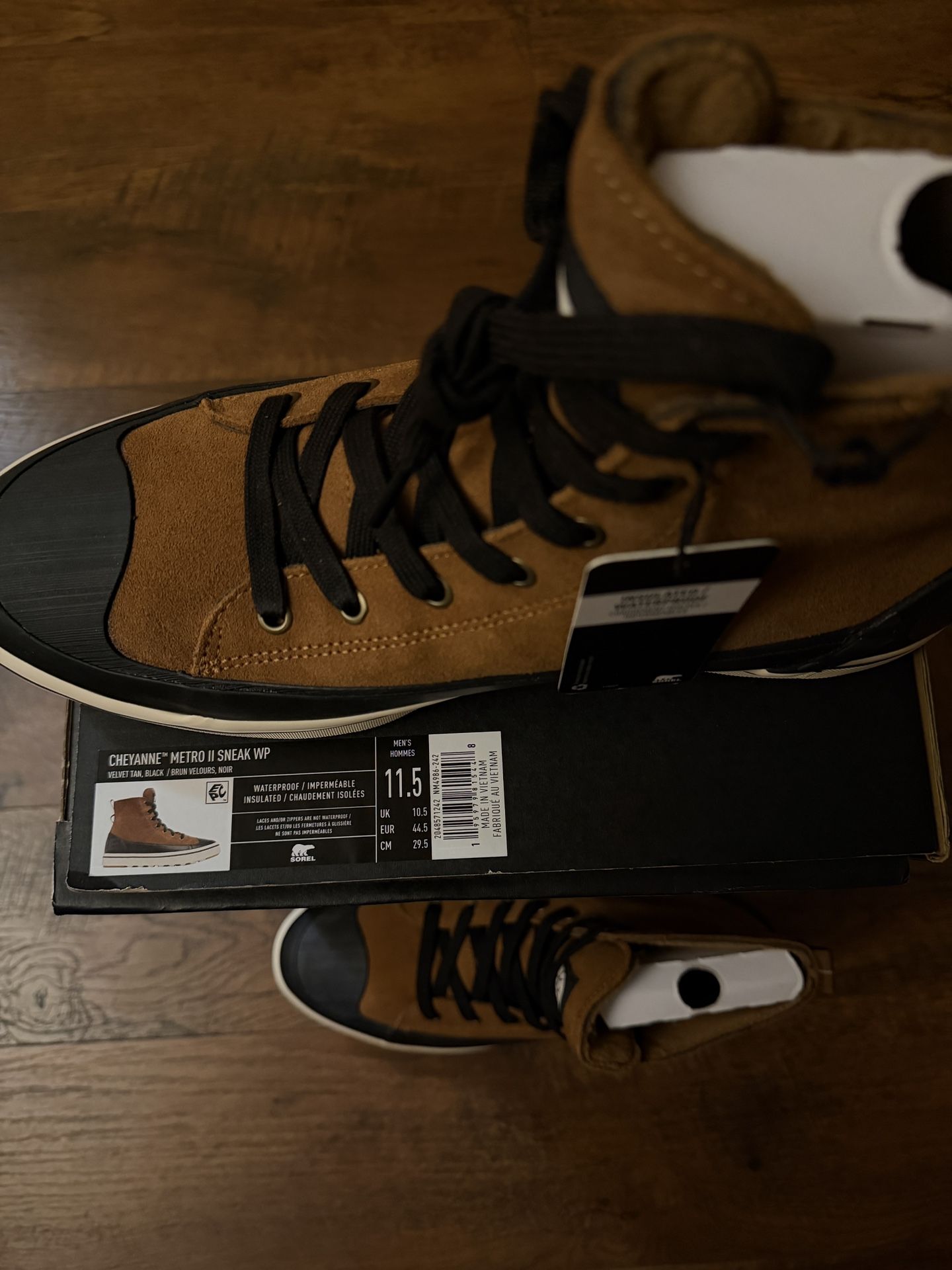 Men’s Sorel Winter Sneaker Style boots Size 11.5 New With Tags