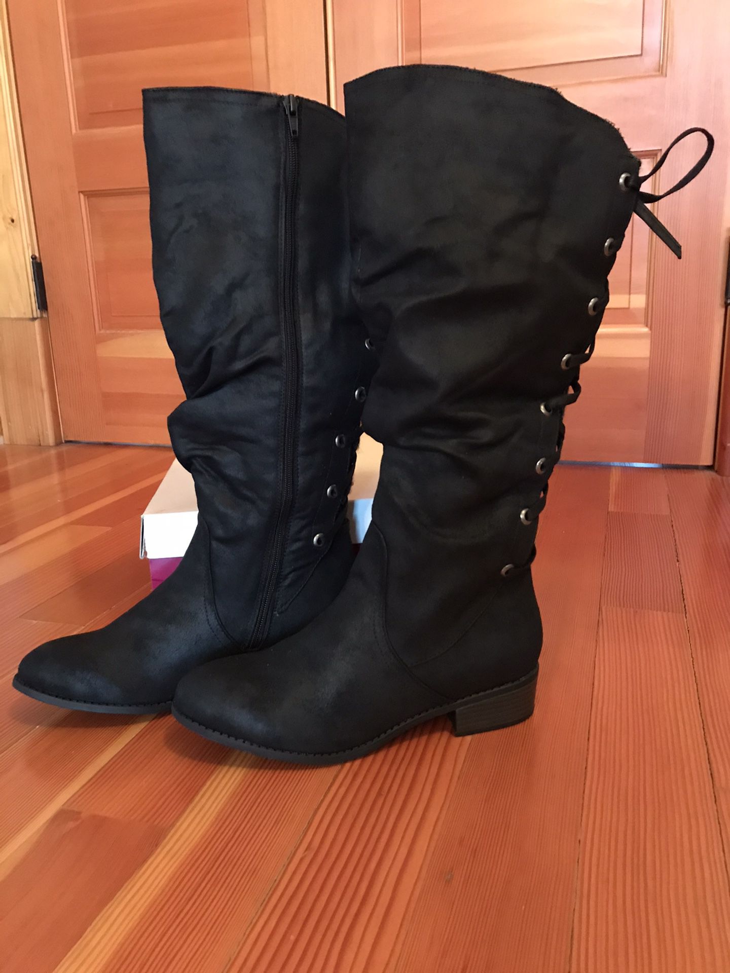 Women’s Tall Black Boots Size 9.5 NIB