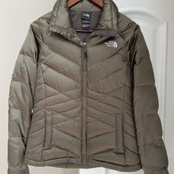 The North Face Woman’s Jacket 