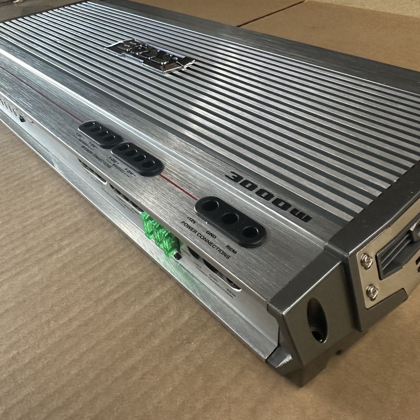 Boss NX3000.4 3000W Max, Onyx Series 4-Channel Power Amplifier for