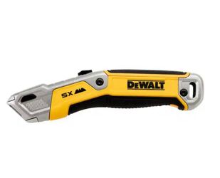 DEWALT Retractable Utility Knife with Blade Storage @767