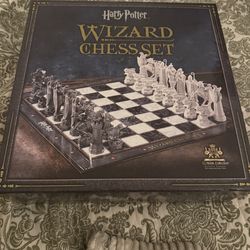 Harry Potter Chess Set