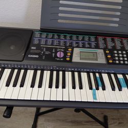 Casio CTK-518 Keyboard with Stand
