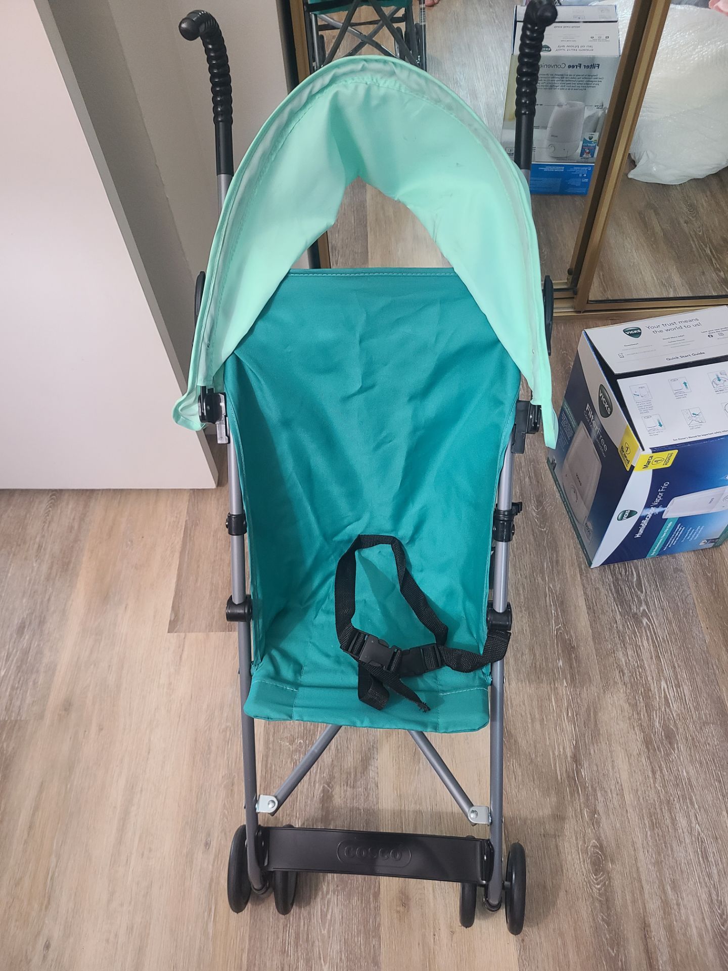 Baby umbrella stroller