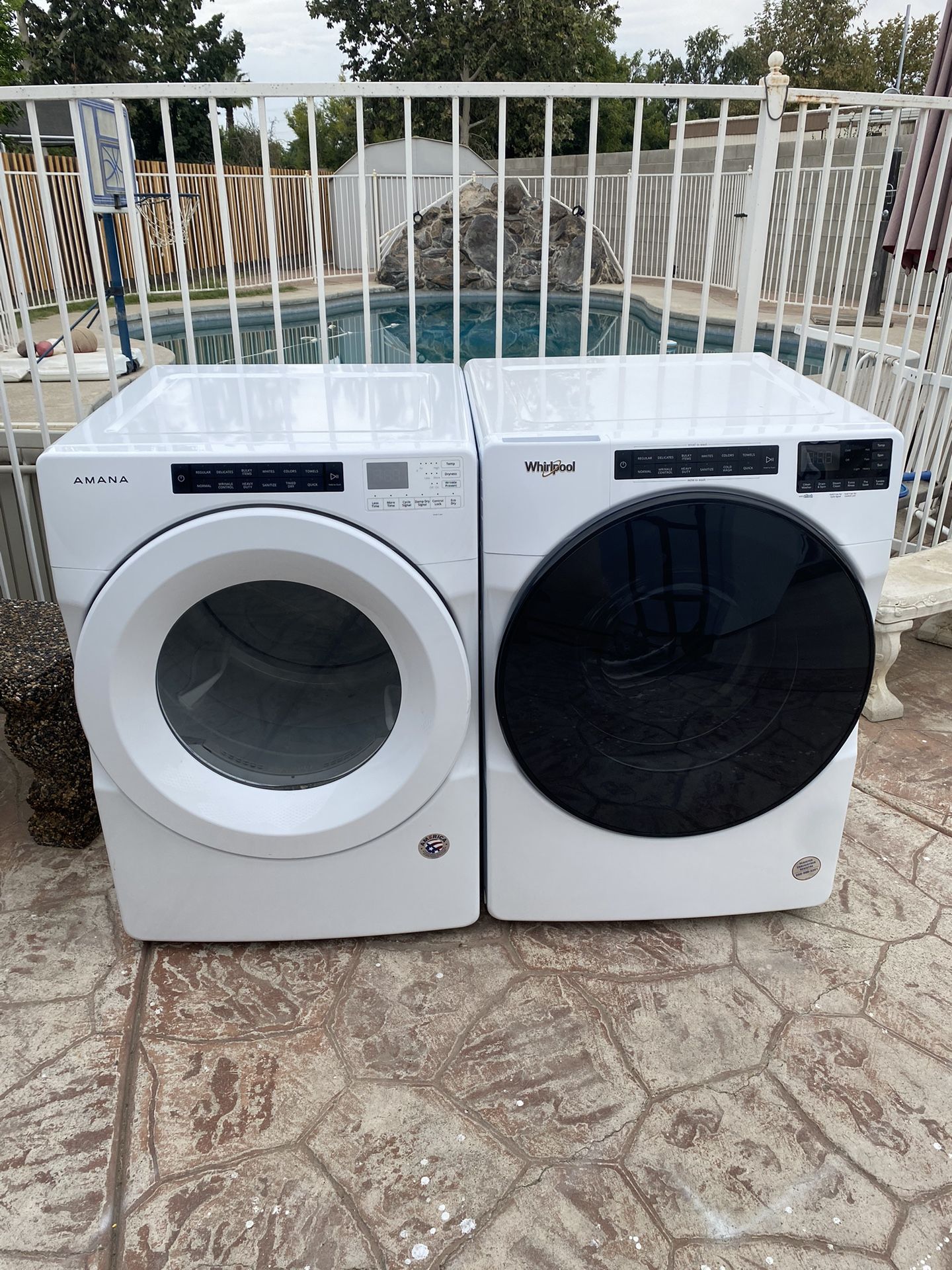 Whirlpool Washer And Amana Electric Dryer Set