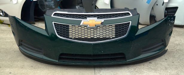 USED REF#B890 || 2014-2016 CHEVROLET CRUZE || FRONT BUMPER ASSEMBLY