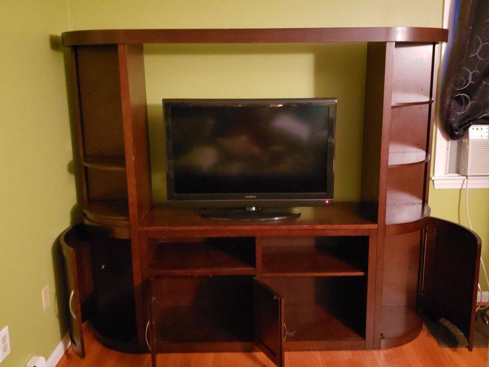 Entertainment Center / TV Stand