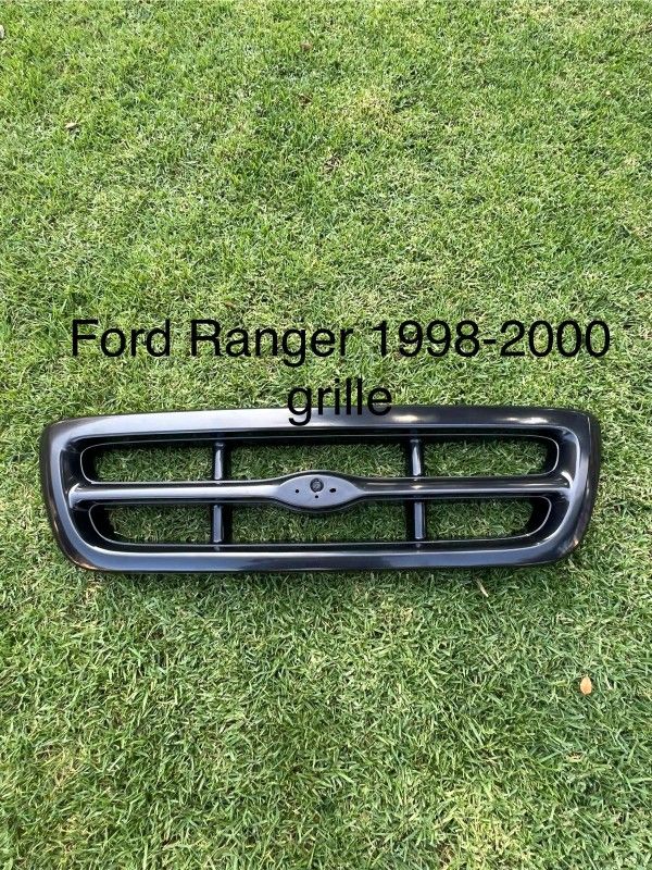 Ford Ranger 1998-2000 Grille