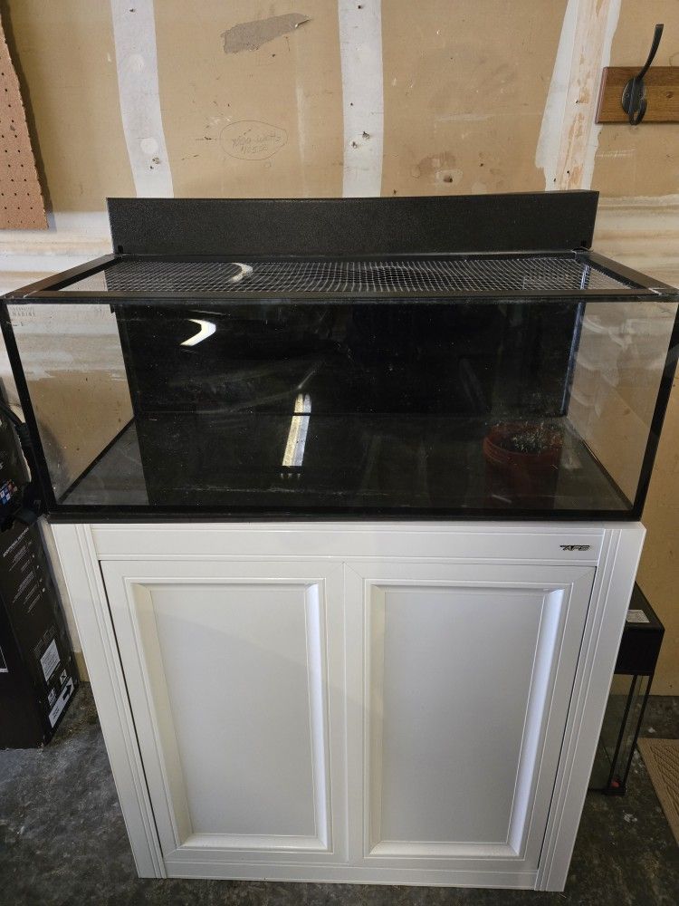 Innovative Marine 40 Gallon Lagoon AIO Aquarium With Accessories