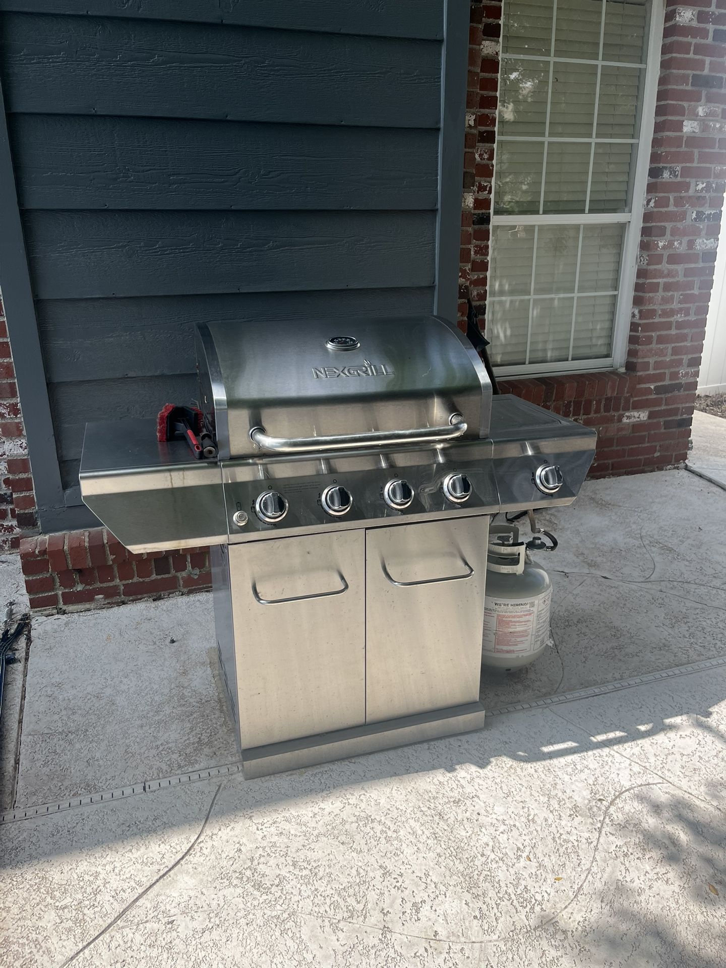 NextGrill BBQ Grill With Full Propane