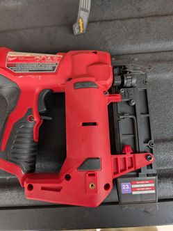 Milwaukee Pin Nailer