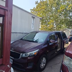 2016 KIA Sedona LX