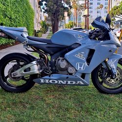 05 HONDA CBR600RR