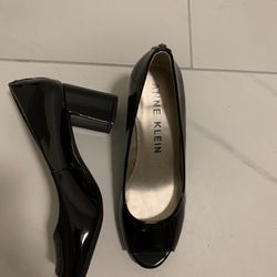 Women Shoes 