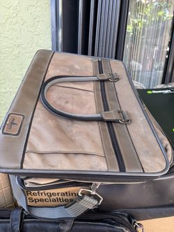 Leather Bags For All Occasion 