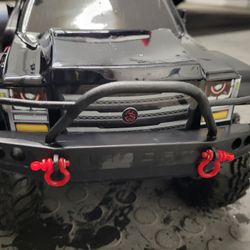 Red CAT Rc Crawler
