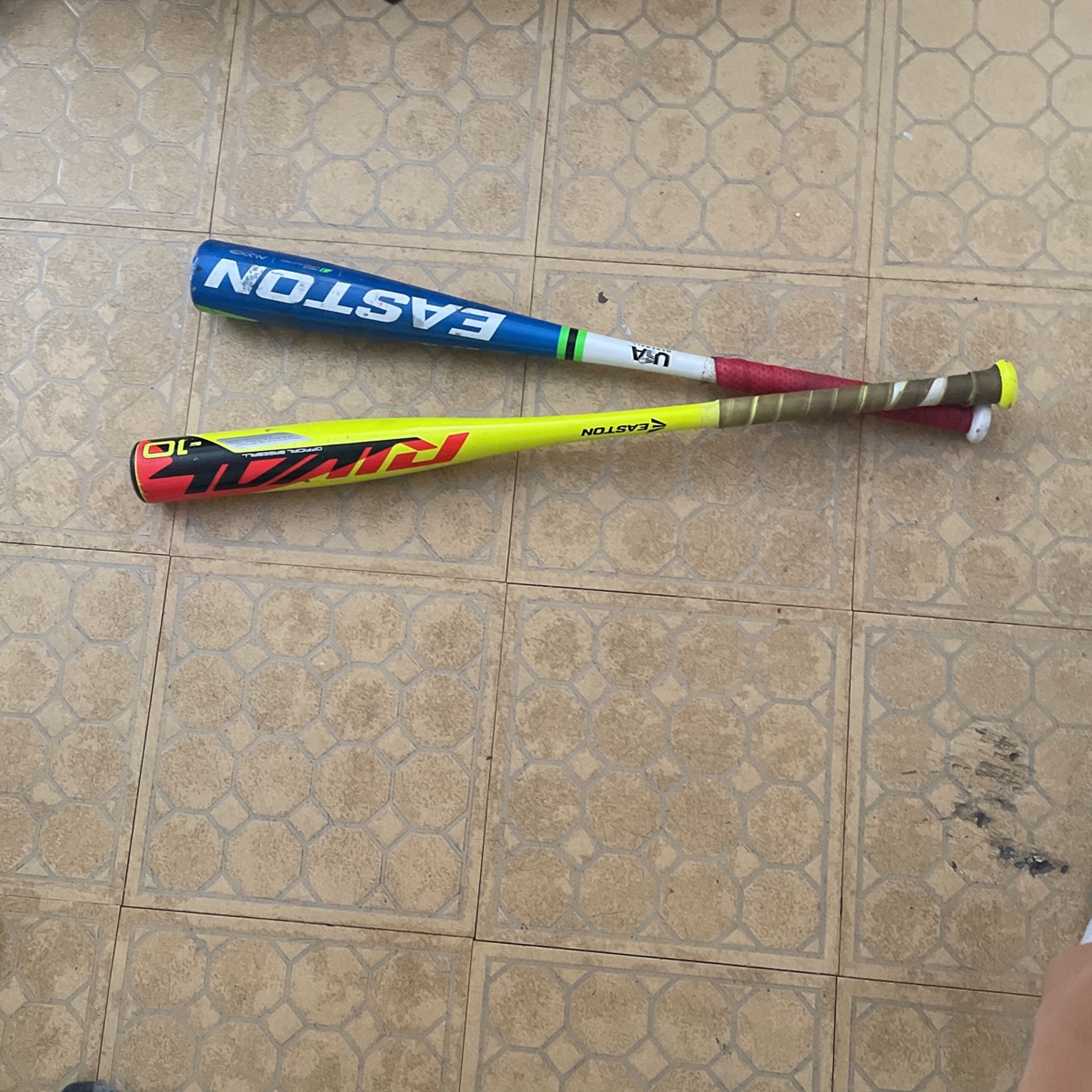 2 Baseball Bats USA -10 PICKUP ONLY