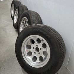 WHEELS 17" MICKEY THOMPSON BOLT PATTERN 5X5 OR 5X127 TIRES WRANGLER 255/75R17  GOOD CONDITION PRICE 450