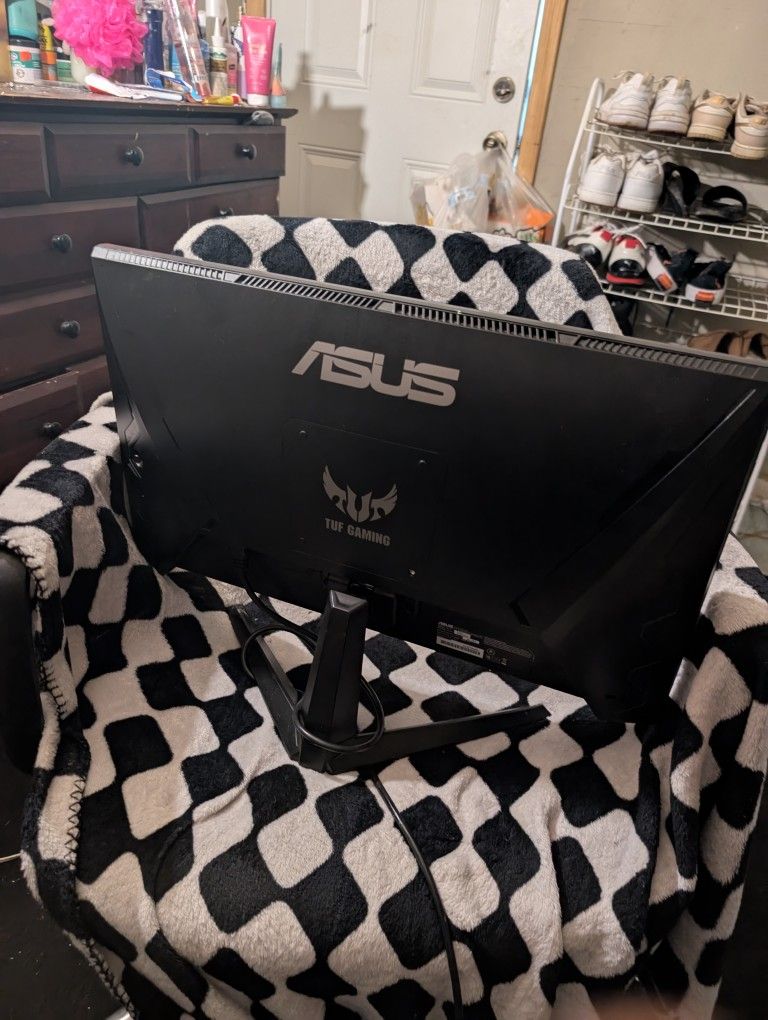 165 Hz Gaming Monitor