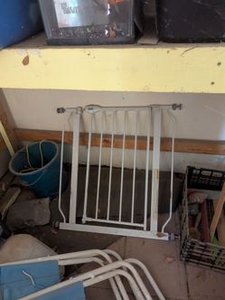 Baby gate