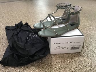White House Black Market Basil Sandal Size 8