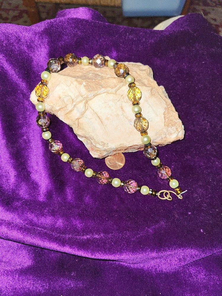 Outstanding Crystal Choker