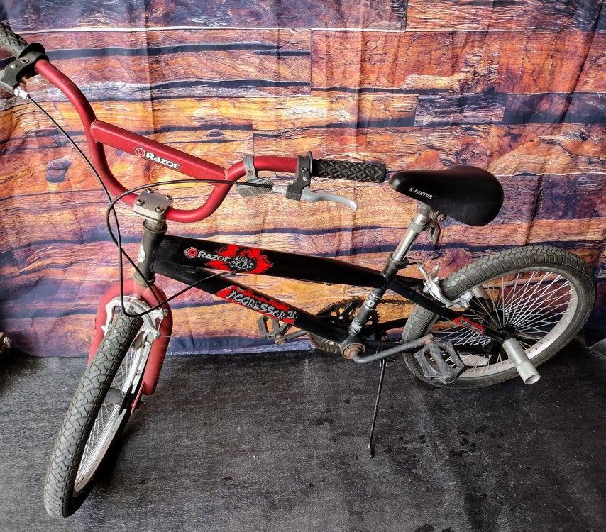 Razor 20 Aggressor BMX Bike! Great Condition! Retail $240!