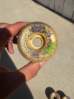 skateboard wheal