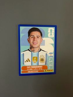 Enzo Fernández blue parallel Panini 2026