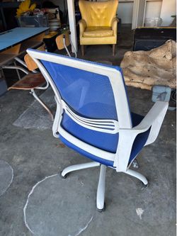 blue 70s mesh back breathable office chair desk