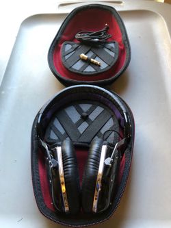 V-Moda Crossfade LP Wired Headphones (Read)