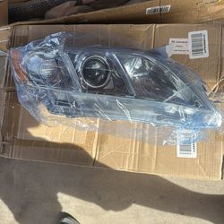 Two piece front headlight