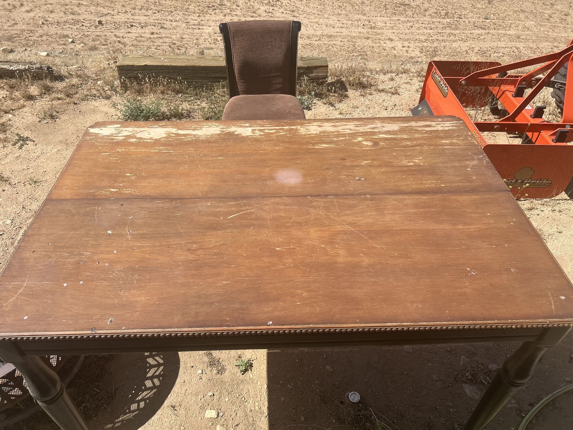 Dining Room Table  &  4 Chairs 