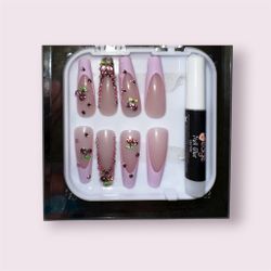 Press On Nails 