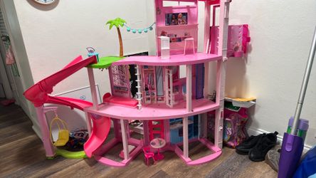 Barbie Dream House