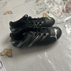 Boys Puma Cleats