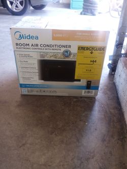 Midea Window AC Unit 