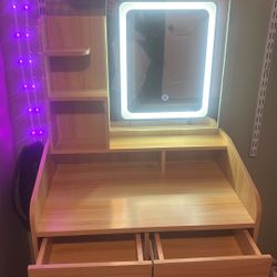 Small - Medium Vanity Space 