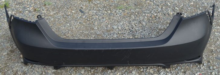 USED AFTERMARKET REF#U0224 || 2018-2024 TOYOTA CAMRY || REAR BUMPER COVER ONLY