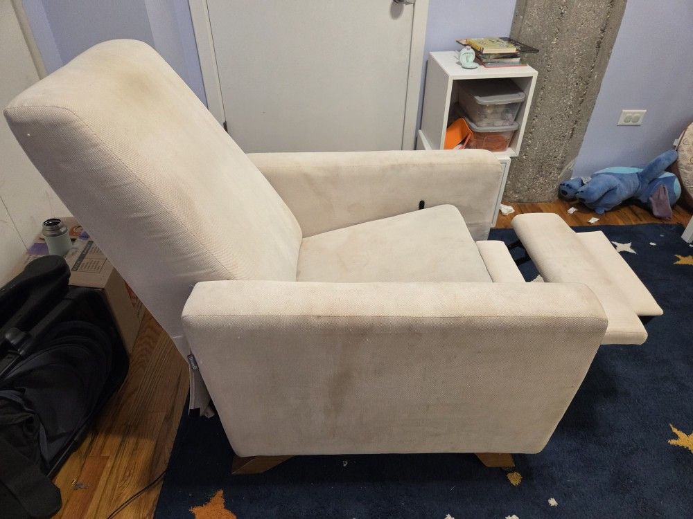 Reclining Nursery Gliding Chair