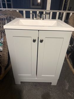 24” Bathroom Vanity – Pearl Gray with White Top & Sink