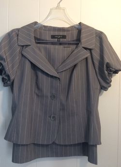9-West skirt suit