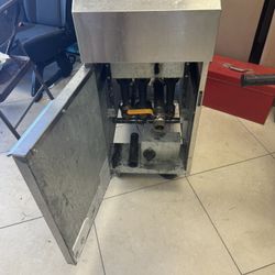 Gas fryer 40 pound on wheels two available